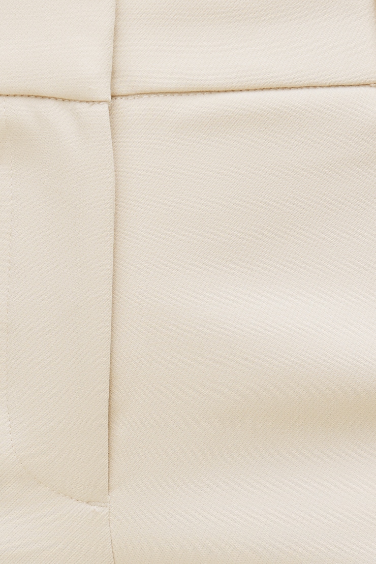 Fitted High Rise Shorts Rainy Day Beige large