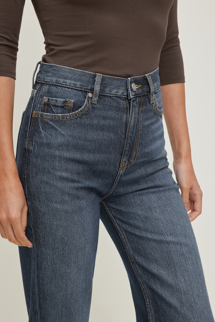 Reese Ultra High Rise Straight Leg Jeans Medium Dark Indigo / Lapis Blue large