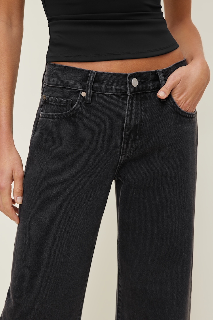 Jules Relaxed Low Rise Straight Leg Jeans Nightfall Black large
