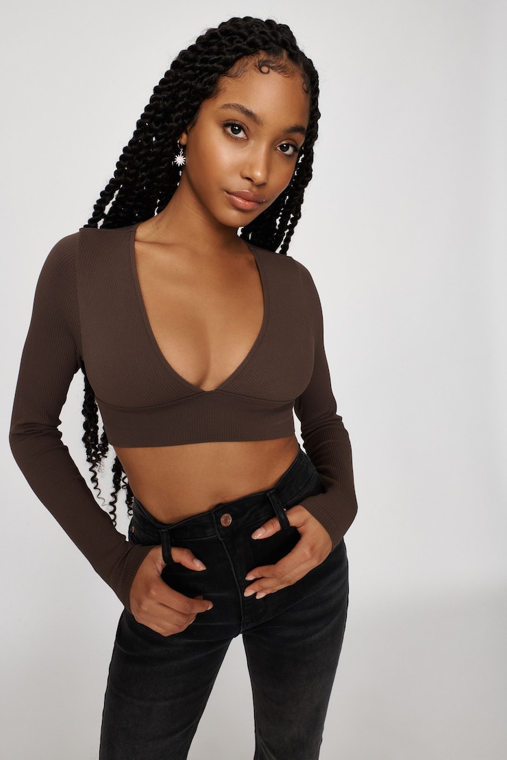 Scarlett Seamless Deep Plunge Long Sleeve Tee Brown | Garage