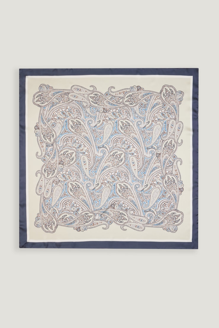 Satin Feel Scarf Light Beige Paisley large