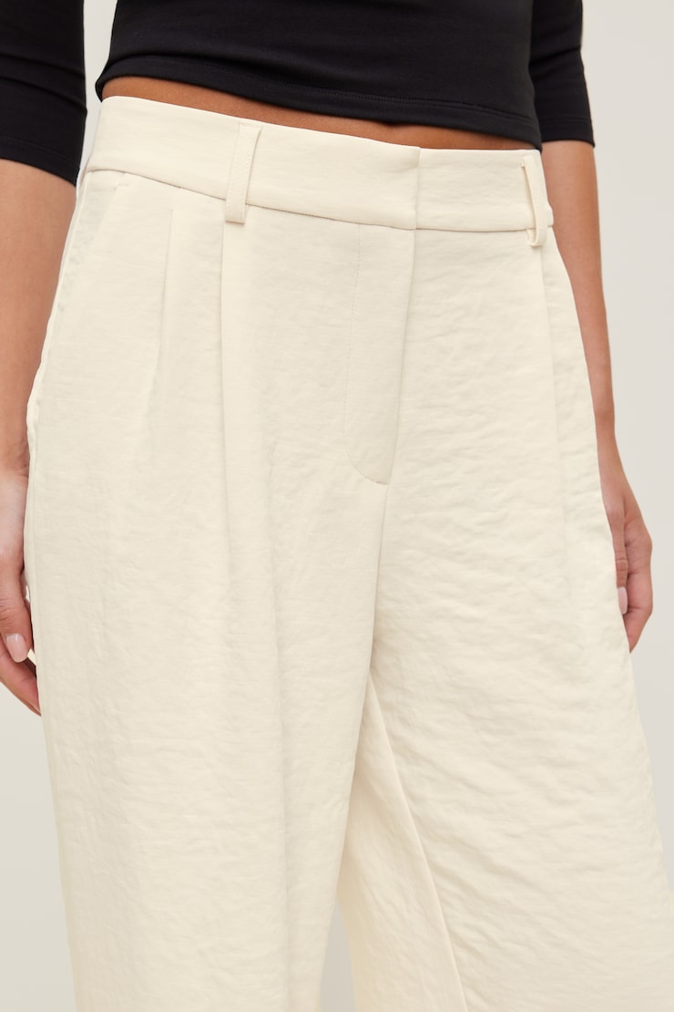 Alex Airflow Wide Leg Pants Cashmere Cream large