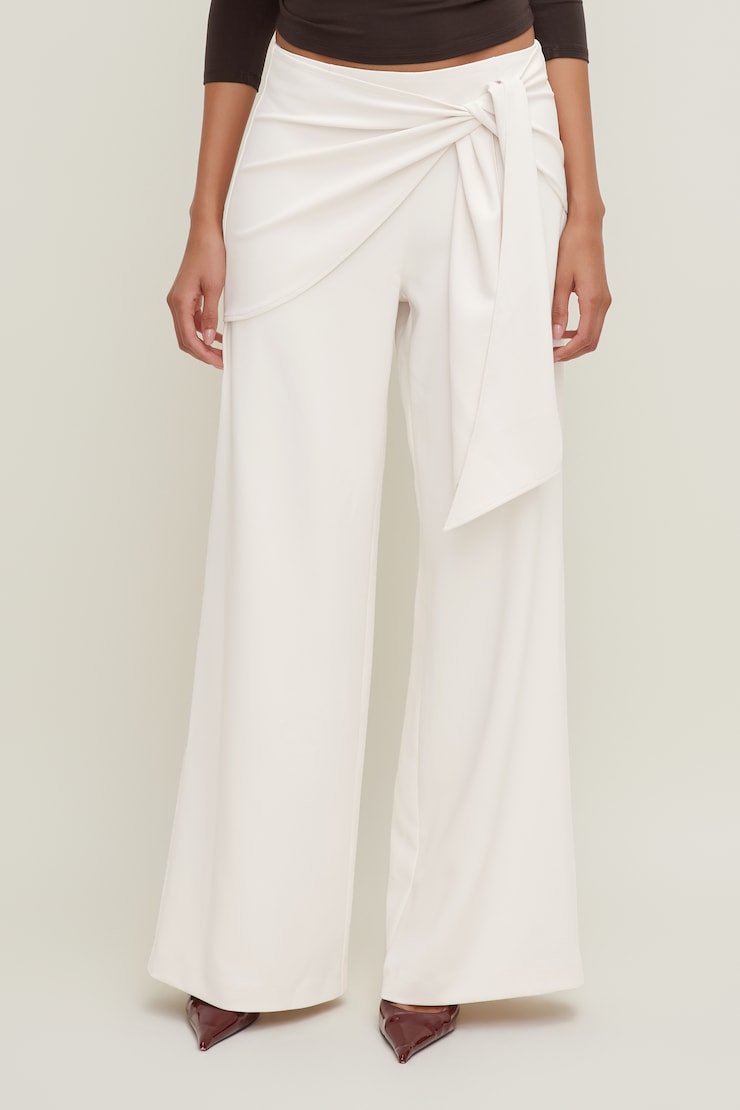 Pantalon à jambe large et attaches Blanc cassé apaisant large