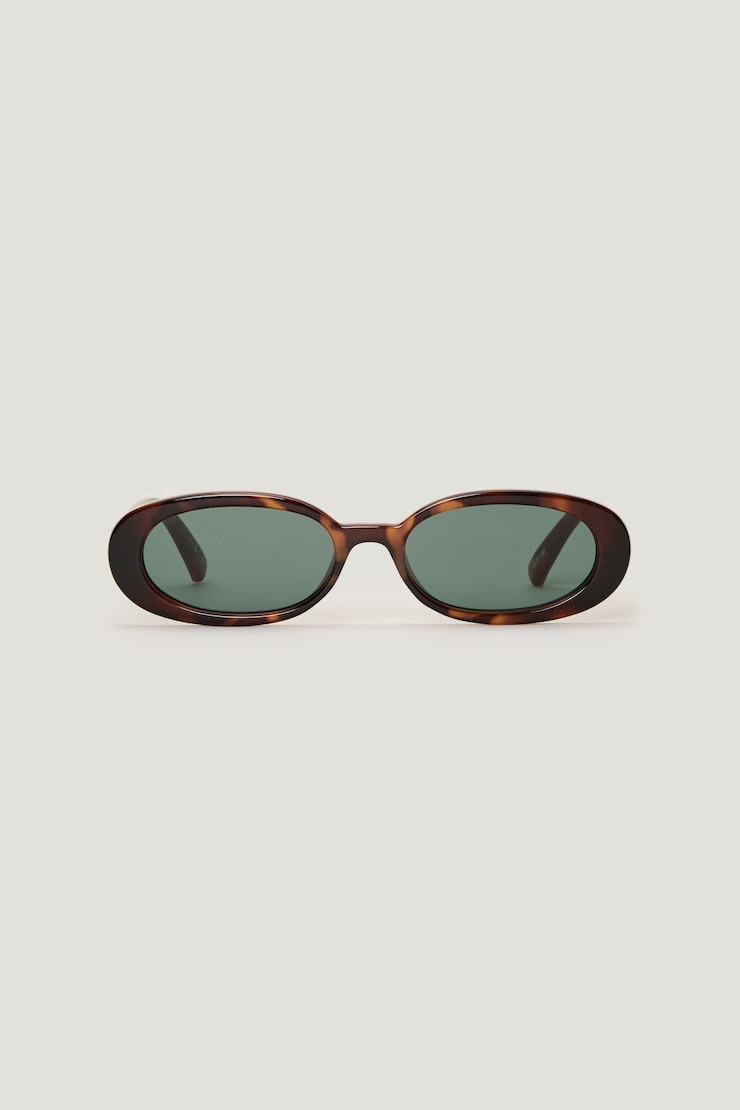 LE SPECS | Outta Love Oval Sunglasses