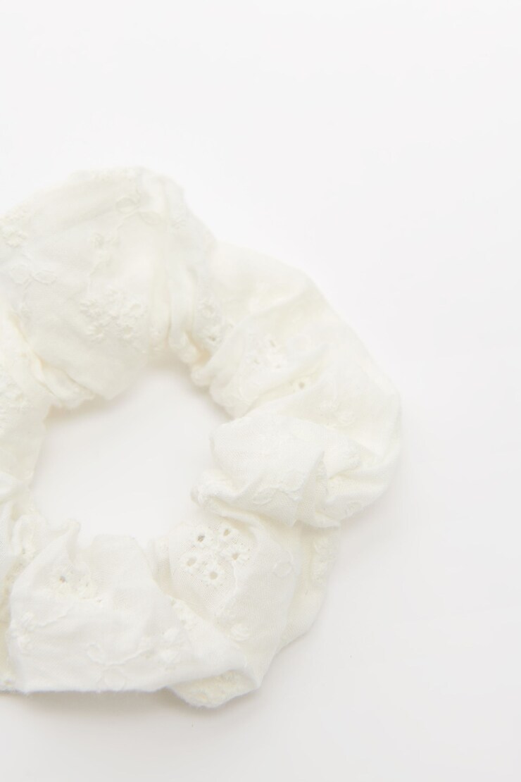 Élastique « scrunchie » à œillets Blanc éclatant large