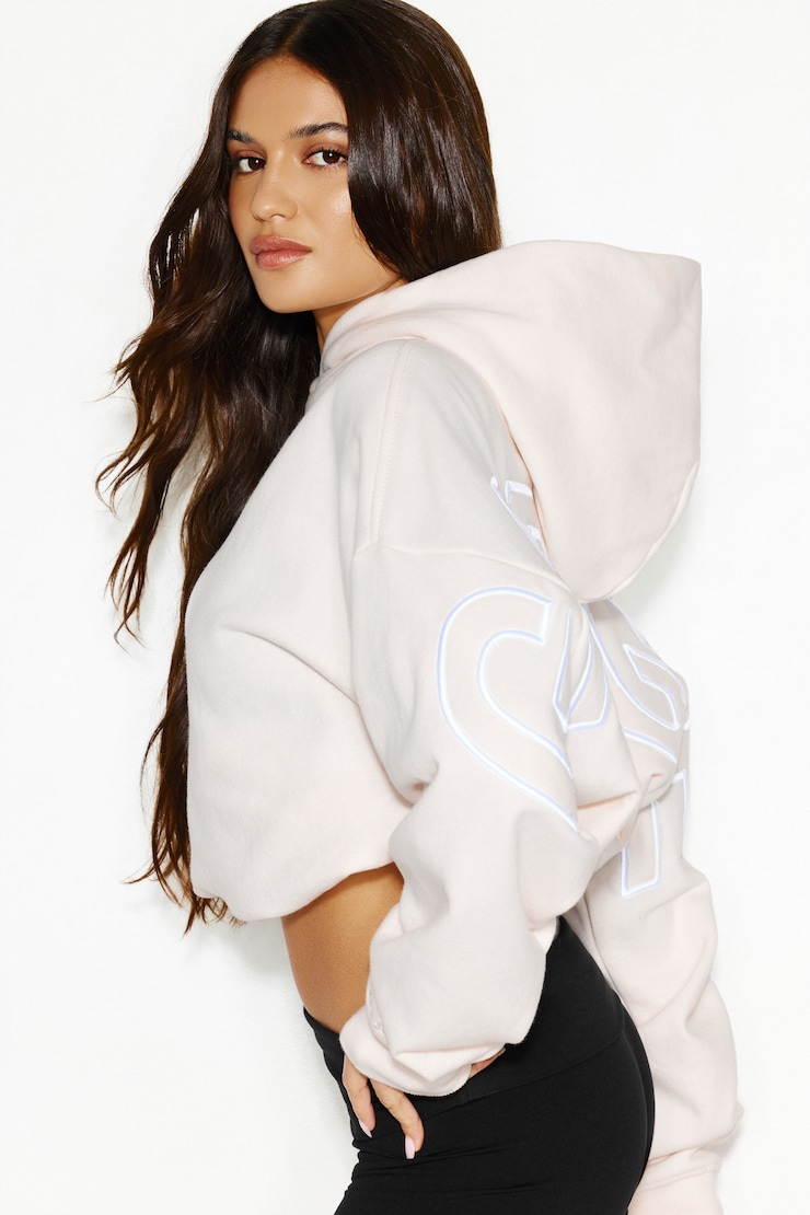 Haut à capuchon en tissu UltraFleece, Crème douce avec art Garage, large