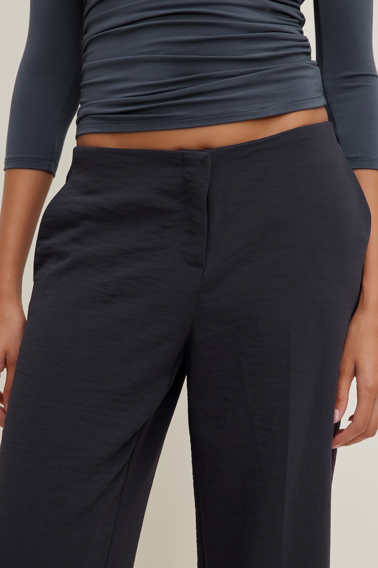 Danika Airflow Low Rise Pants Deep Well Navy large