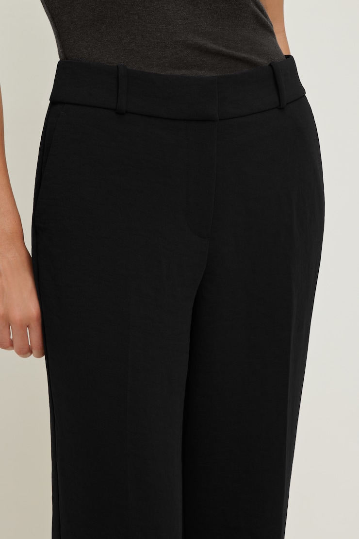 Camelia Airflow Straight Leg Pants