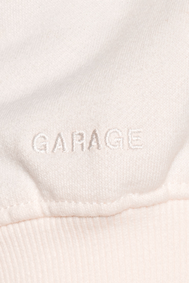 Haut à capuchon en tissu UltraFleece, Crème douce avec art Garage, large