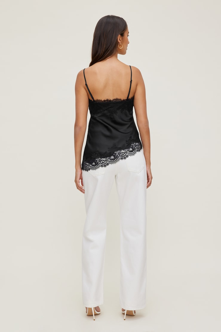 Camisole asymétrique en satin à bordure de dentelle Cassie