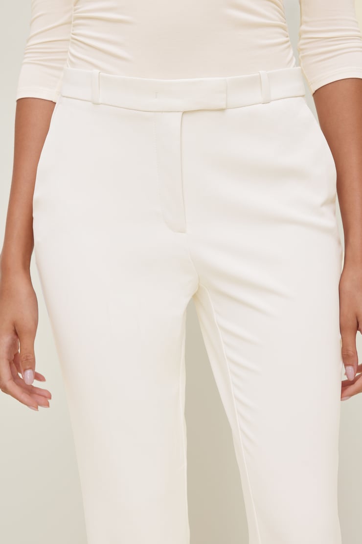 High Rise Slim Straight Leg Pants CALMING WHITE large