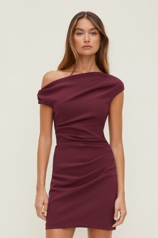 Burgundy Outfits for Women