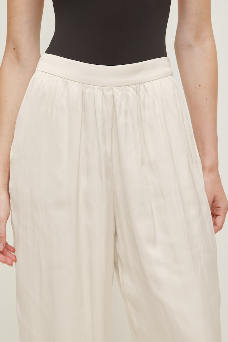 Pantalon bouffant en satin