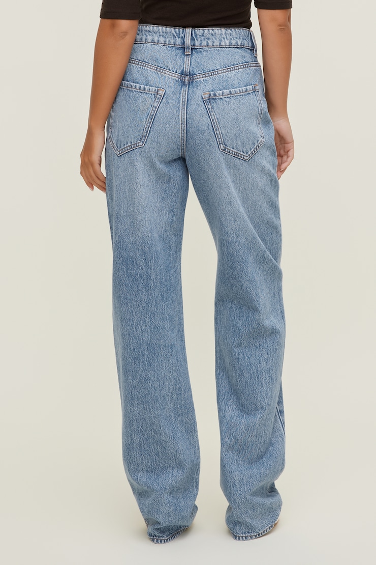 Mika Mid Rise Relaxed Straight Leg Jeans Medium Light Indigo / Miles Away large
