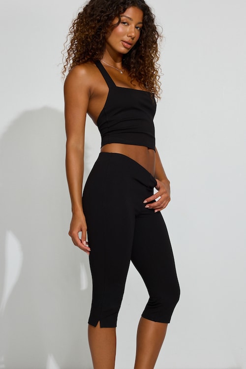 black capri dress pants HDE Pull On for Women with Pockets Elastic Waist Cropped Work Pants The BLANCA Stretch Crepe Capri Pants are a contemporary take on a classic silhouette Knit Capri Pants - Garage