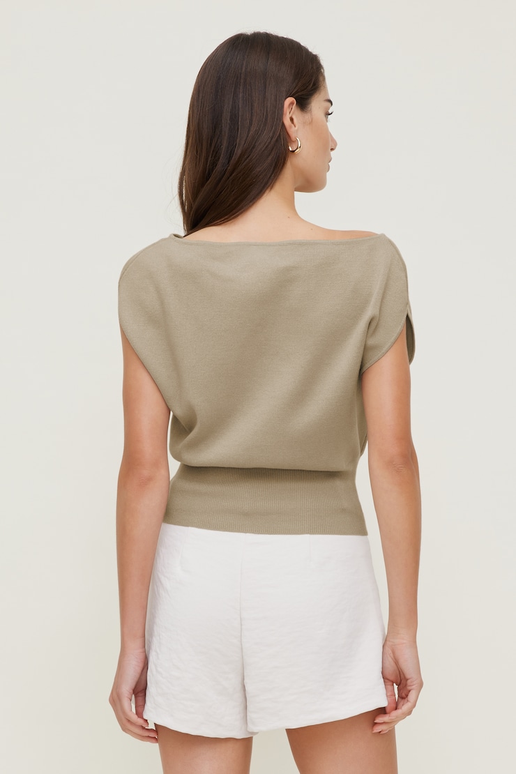 Aria Boat Neck Sweater  Simply Taupe large