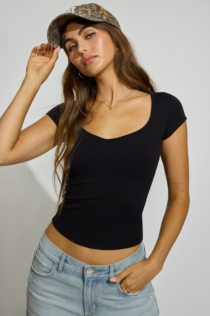 Sleek Sweetheart T-Shirt, Jet Black, large