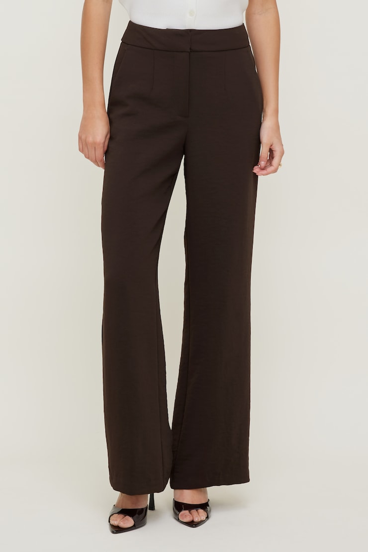 Yasmin Airflow Straight Leg Pants