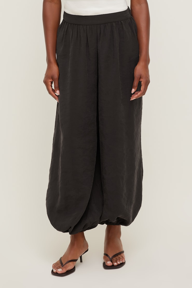 Balloon Pants Chocolate Torte Brown large