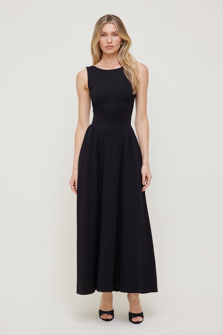 Iris Ponte Maxi Dress Black | Dynamite