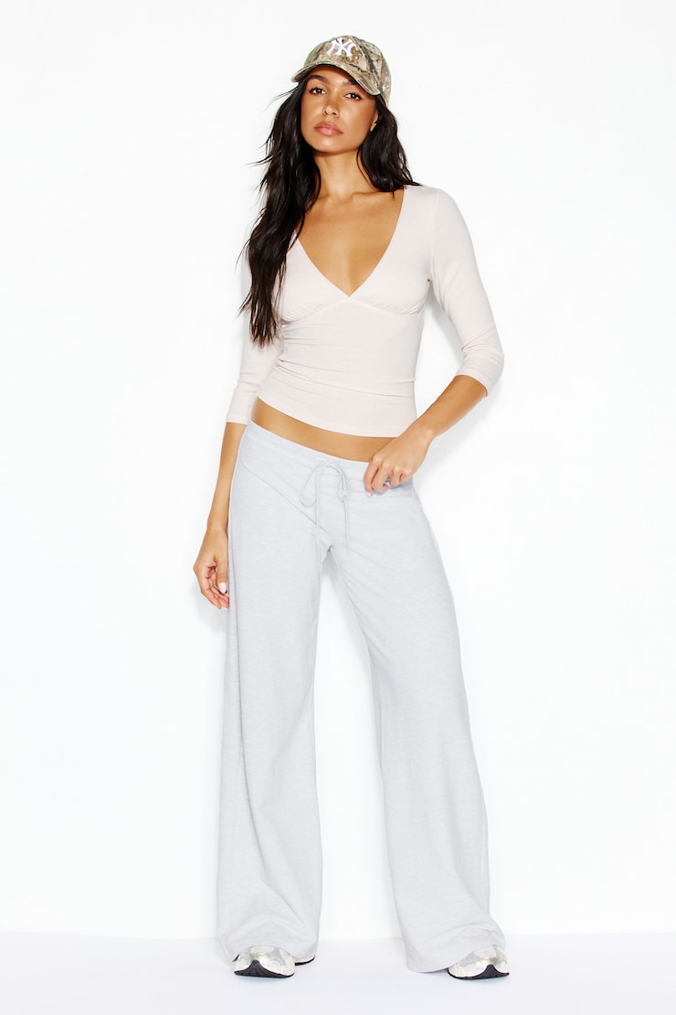 Plunge 3/4 Sleeve Top, Sweet Cream, large
