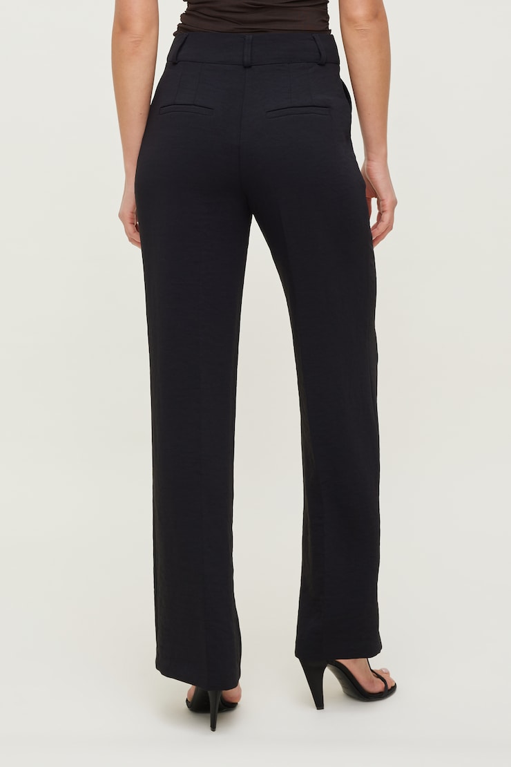 Camelia Airflow Straight Leg Pants