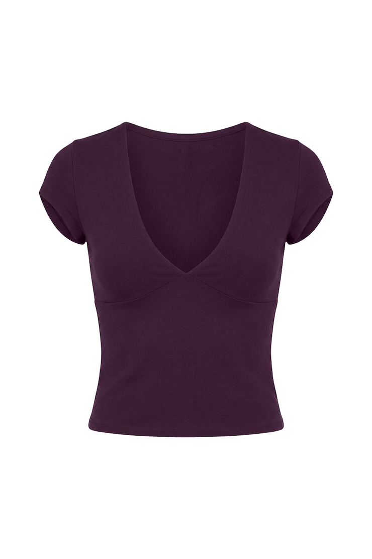 Sleek Plunge T-Shirt, Wild Berry Maroon, large