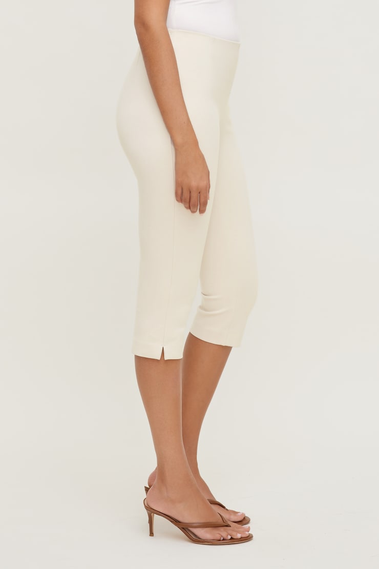 Liv Capri Pants Rainy Day Beige large