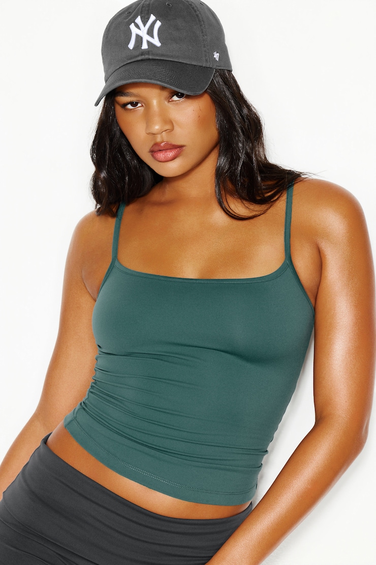Cami Sleek à col échancré