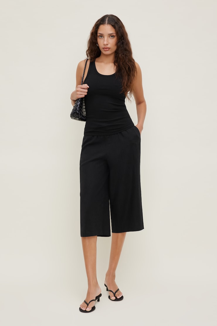 Leo Linen Capri Pants