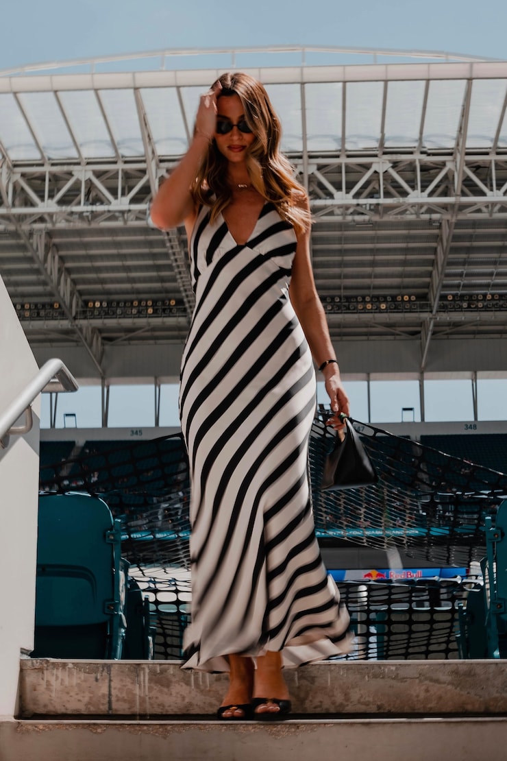 Livia Satin Midi Dress Black / White Stripes large