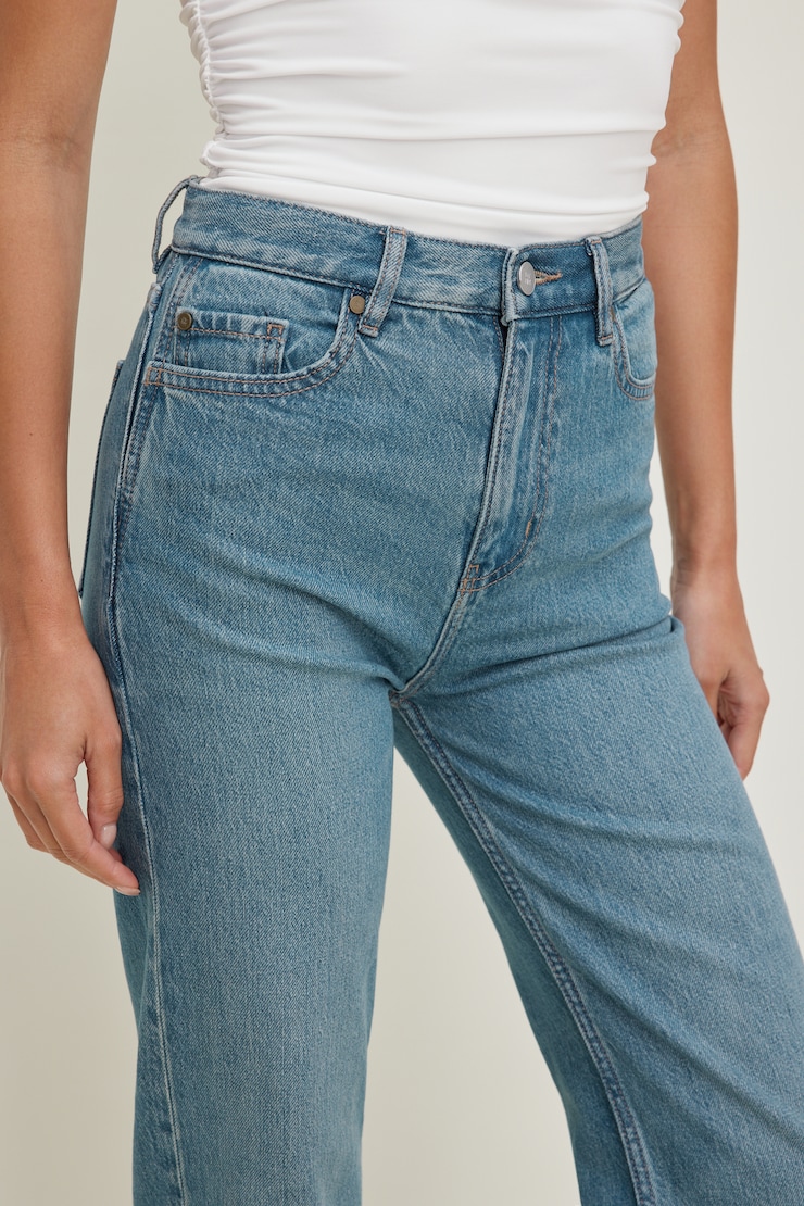 Reese Ultra High Rise Straight Leg Jeans Light Indigo / Midas Blue large
