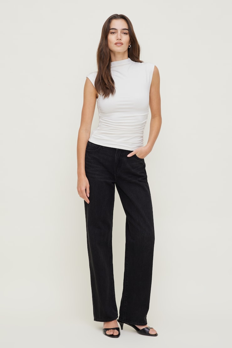 mika Mika Mid Rise Relaxed Straight Leg Jeans Black | Dynamite