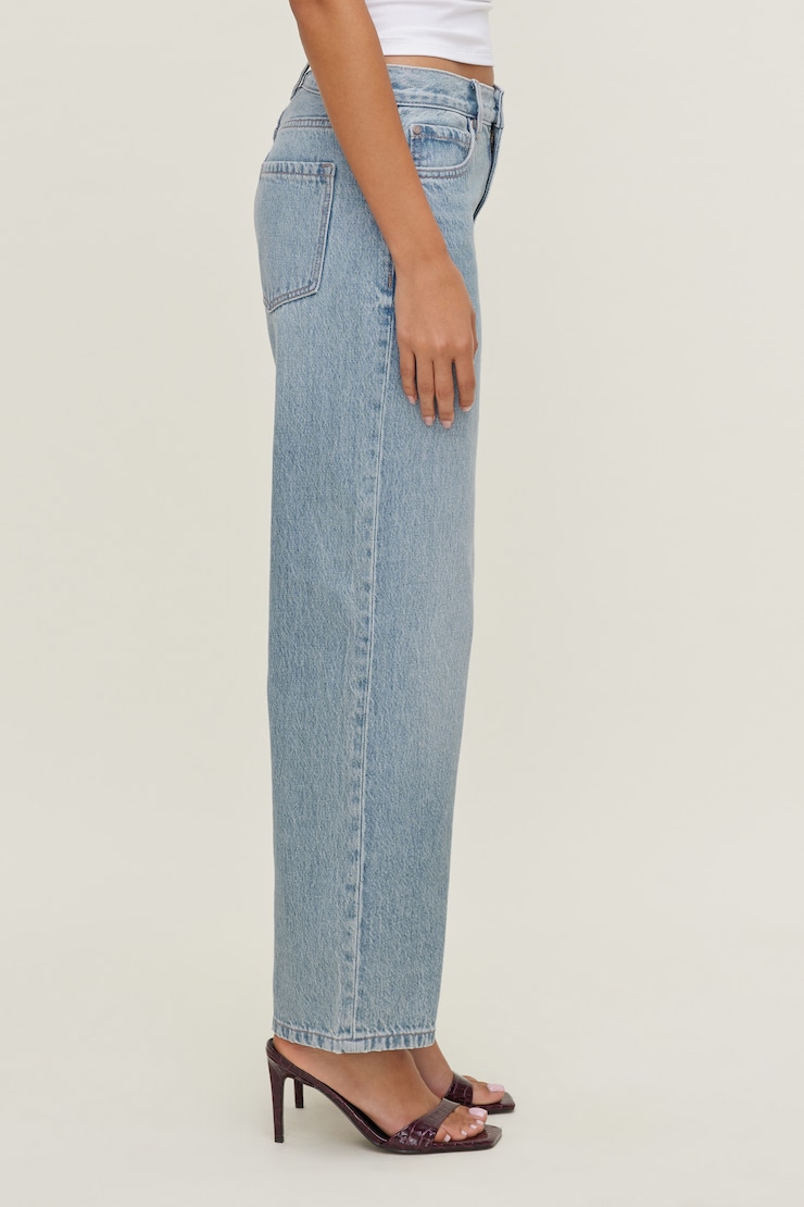 Theo Mid Rise Barrel Leg Jeans Medium Light Indigo / Estes Blue large