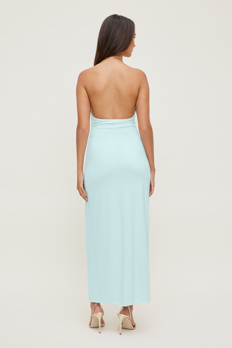 Robe maxi sculptante à collier intégré