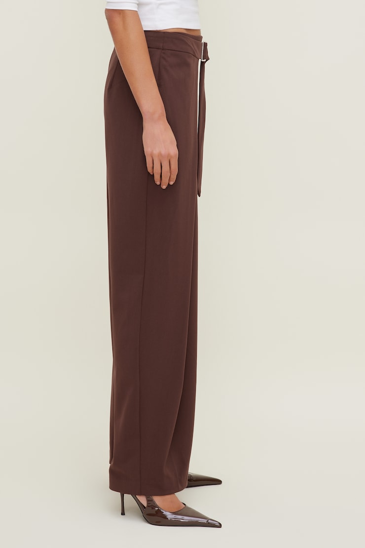 Pantalon à plis Tate Bourgogne chocolat amer large