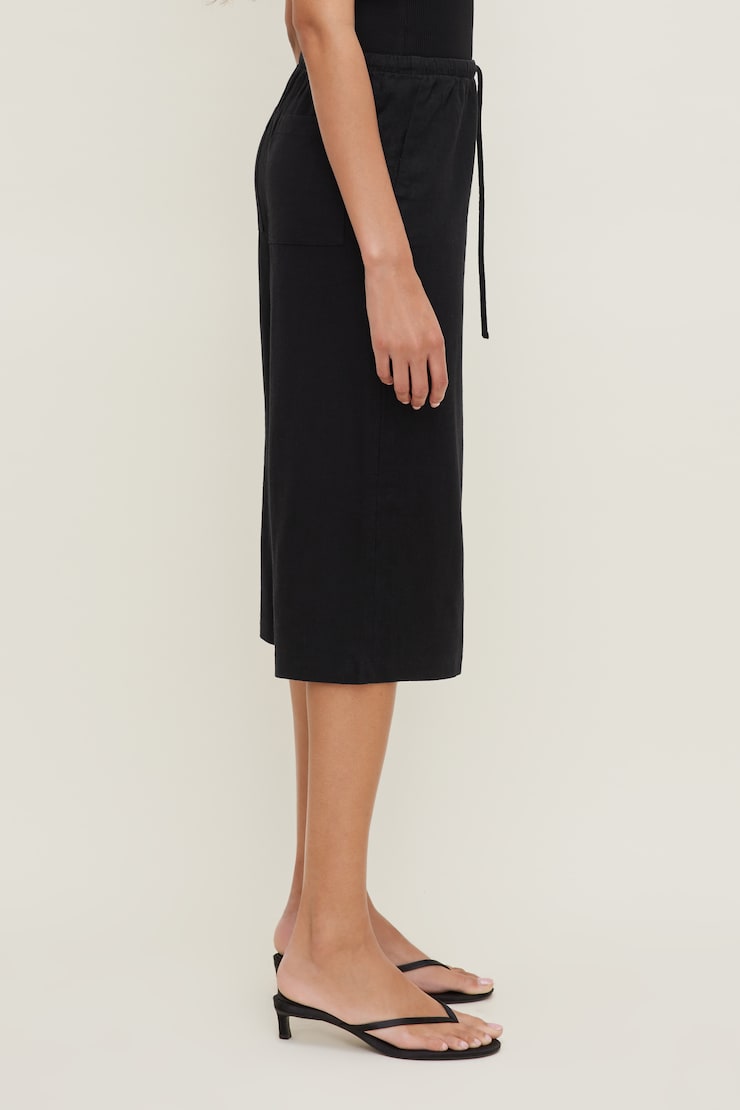 Leo Linen Capri Pants Jet Black large