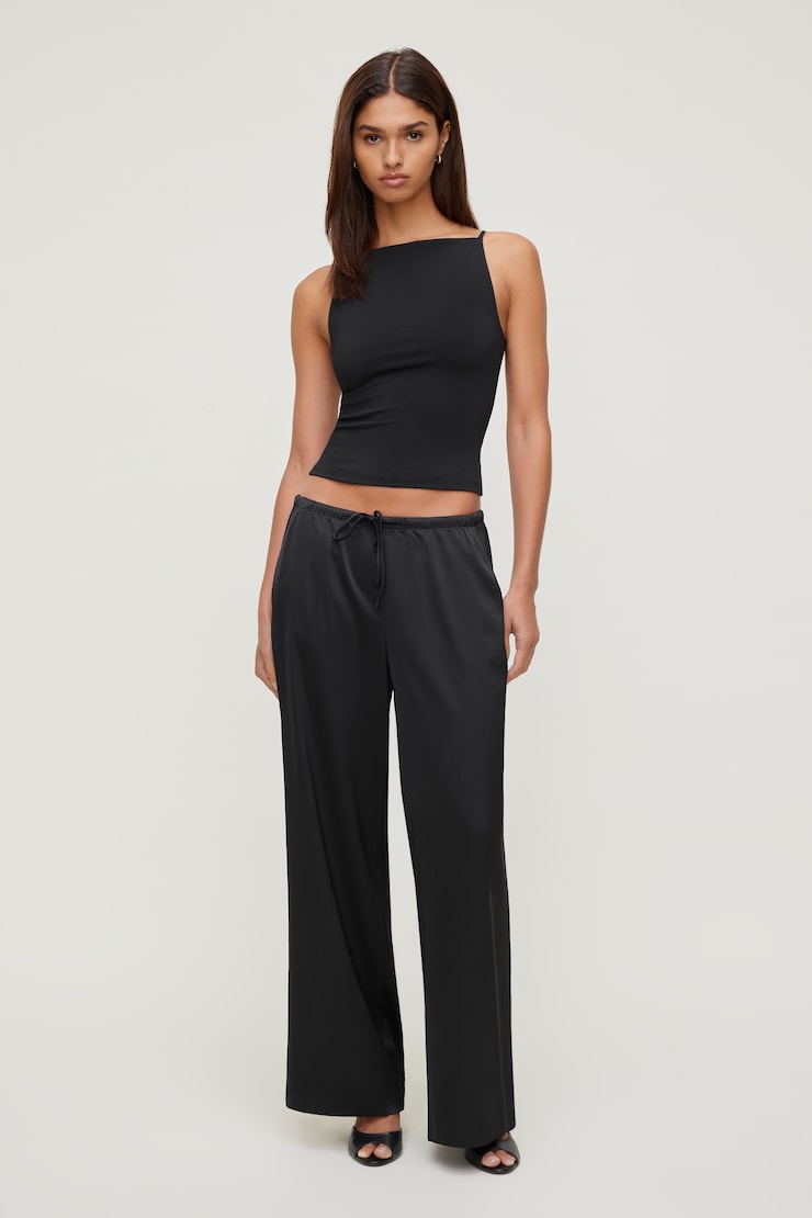 Sculpt Strappy Boat Neck Tank Top Black | Dynamite