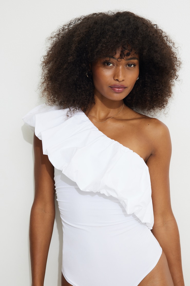 Justaucorps à une épaule et manches bouffantes Blanc éclatant large