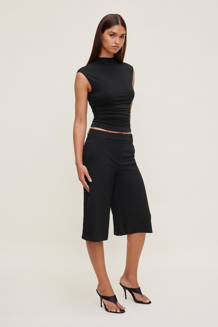 Bria Sculpt Top