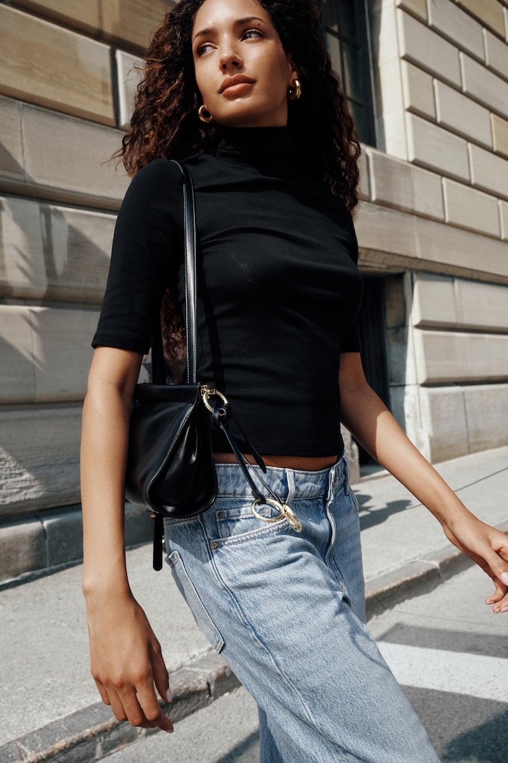 3/4 Sleeve Turtleneck Top