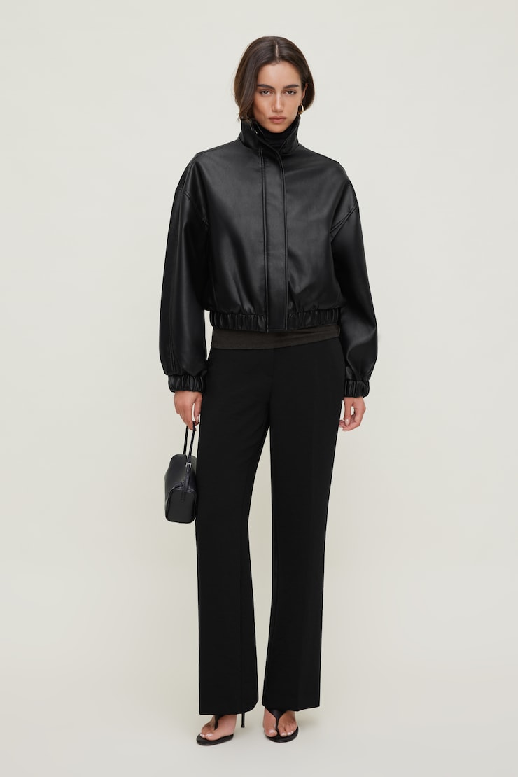 Pantalon fluide à jambe droite Camelia