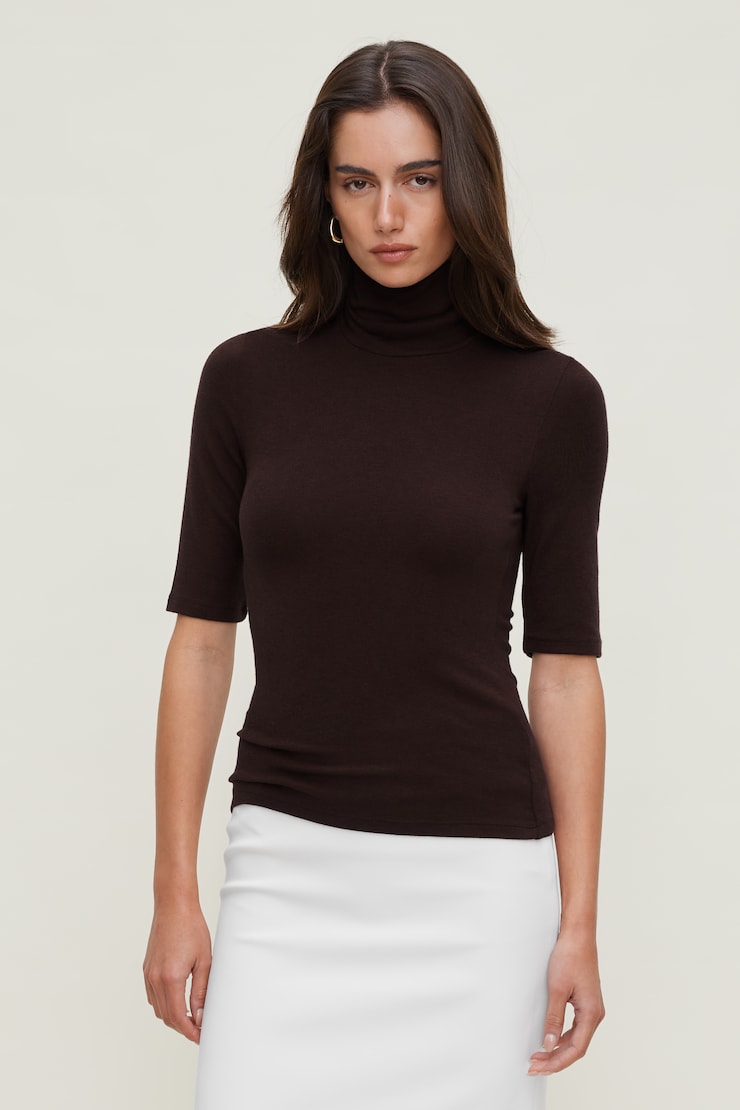 3/4 Sleeve Turtleneck Top