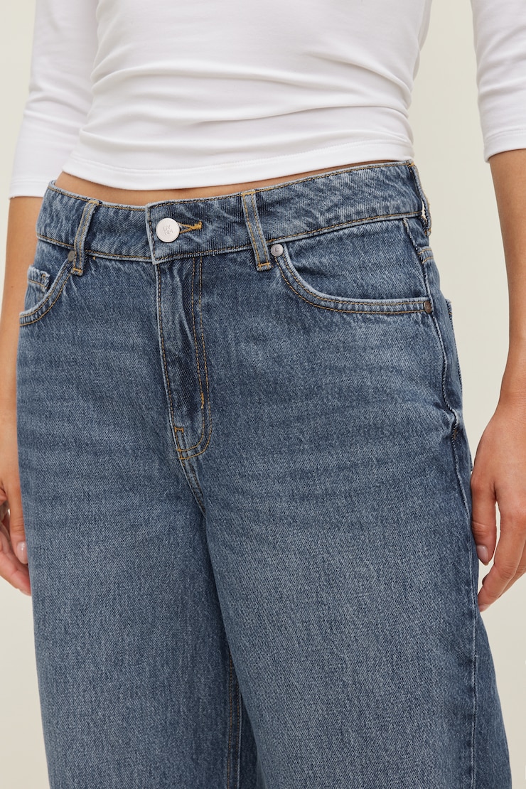 Mika Mid Rise Relaxed Straight Leg Jeans Medium Indigo / Southern Blue large