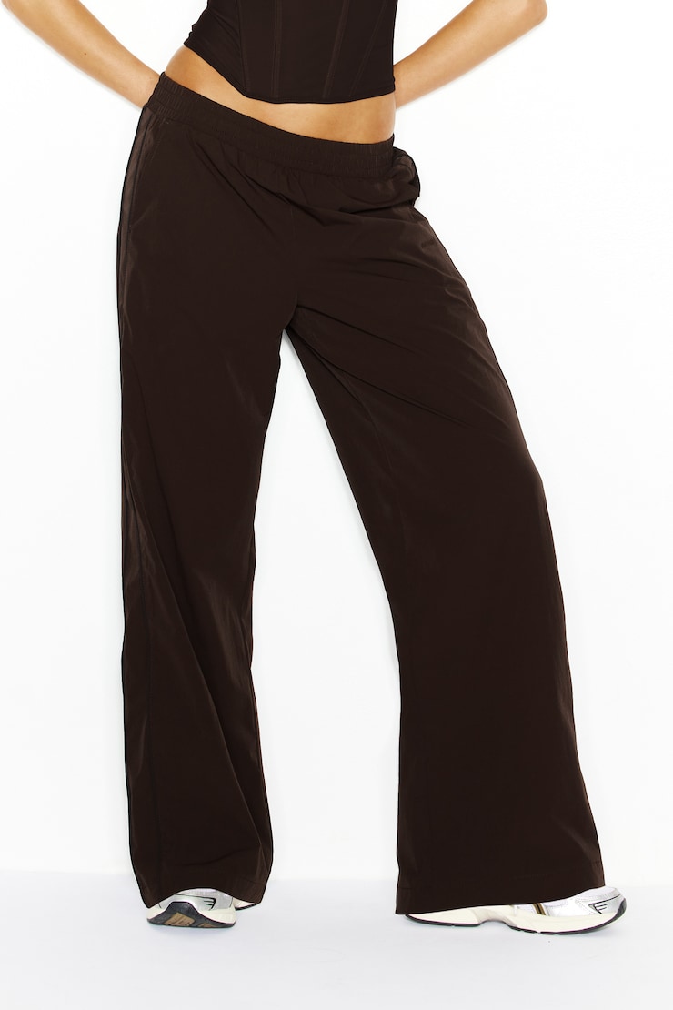 Studio Track Pants, Chocolate Mousse Brown/Jet Black, large
