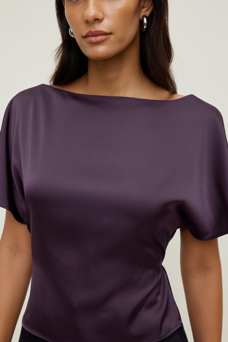 Blouse en satin Farra Mauve prune parfaite large