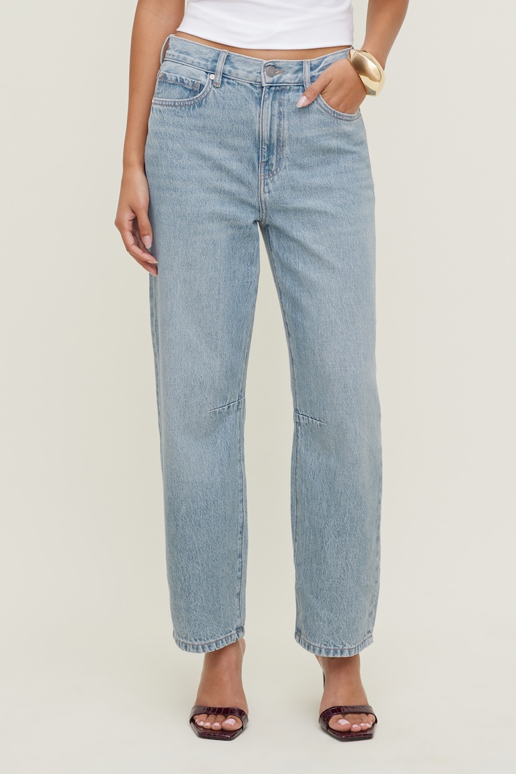Theo Mid Rise Barrel Leg Jeans Medium Light Indigo / Estes Blue large