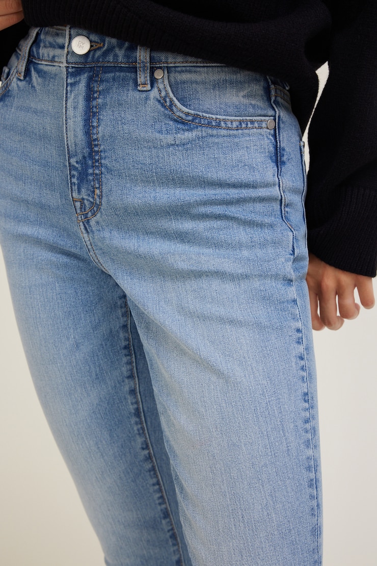 Goldie Stretch High Rise Skinny Leg Jeans Medium Dark Indigo / Remi Blue large