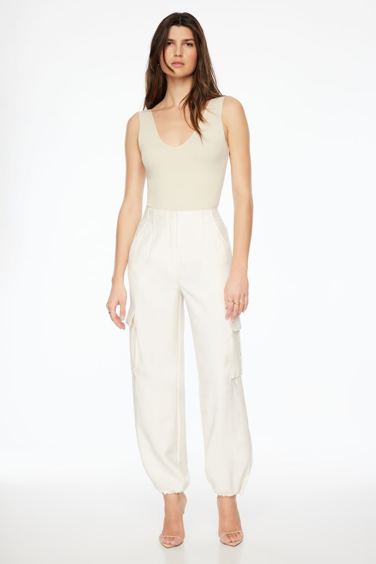 Seamless V-Neck Bodysuit Rainy Day Beige large