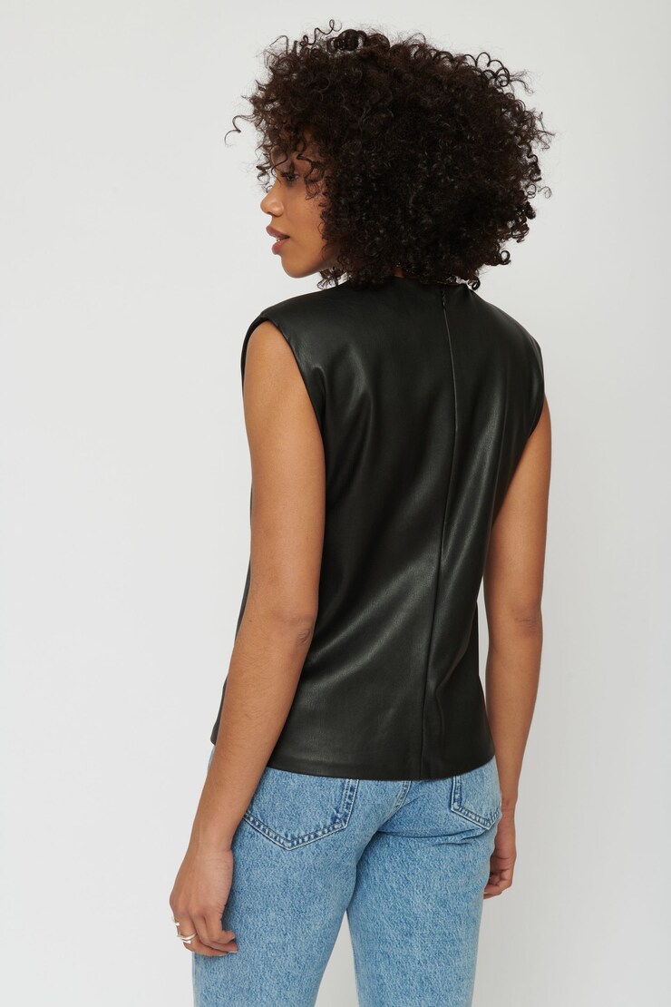 T-shirt en faux cuir Michaela Noir encre large